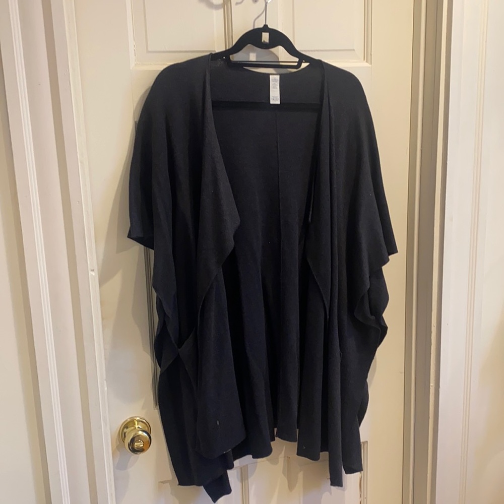 Lululemon shirtsleeve sweater shrug